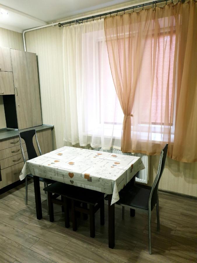 Apartment On Kravchuka, 11B Łuck Zewnętrze zdjęcie